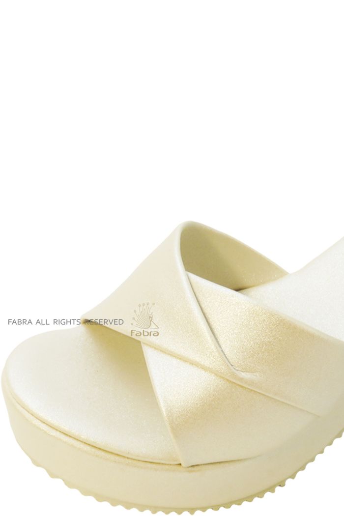 کفش پاشنه بلند 8 سانتی لژ  بسیار راحت و استاندارد الهام در سه رنگ سفید، شیری، مشکی